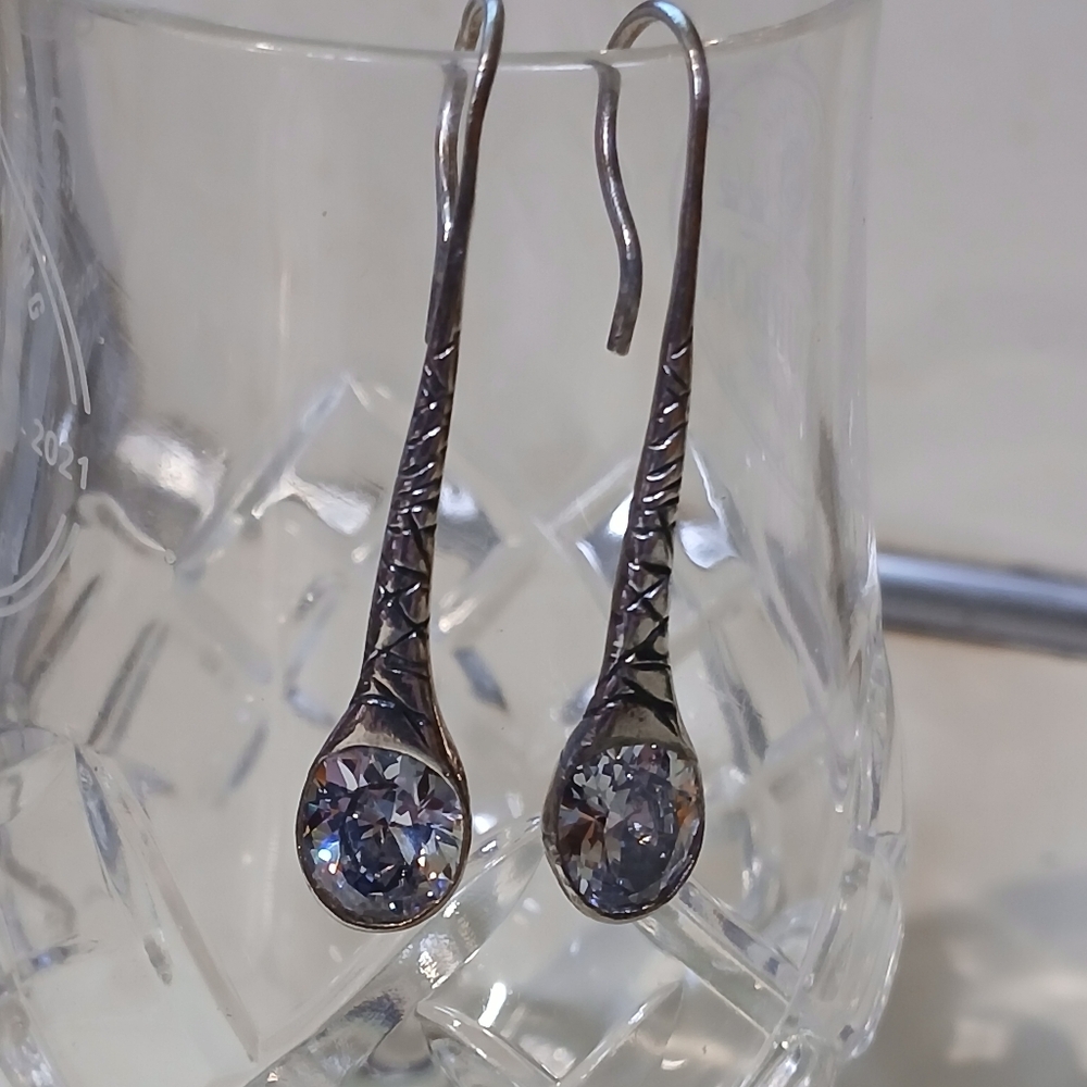 ✨️Silpada Falling Star Cubic Zirconia Earrings in Sterling Silver ✨️ - Picture 5 of 15